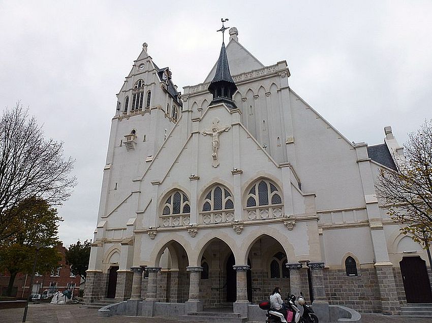 Linselles Eglise 800px Linselles lglise notre dame de la nativit 6